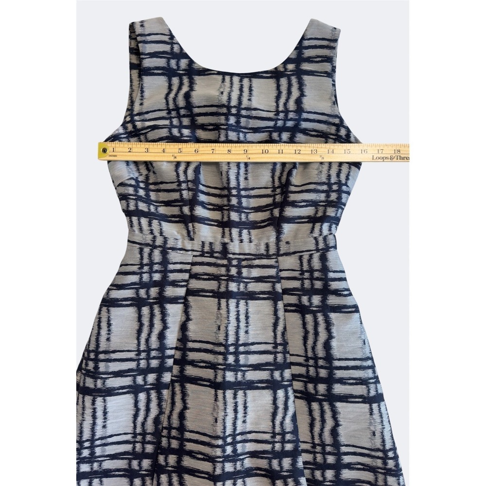 Reiss Grey & Black Plaid Fit and Flare Designer Dress Sleeveless Pleated Size 4 - Picture 12 of 14